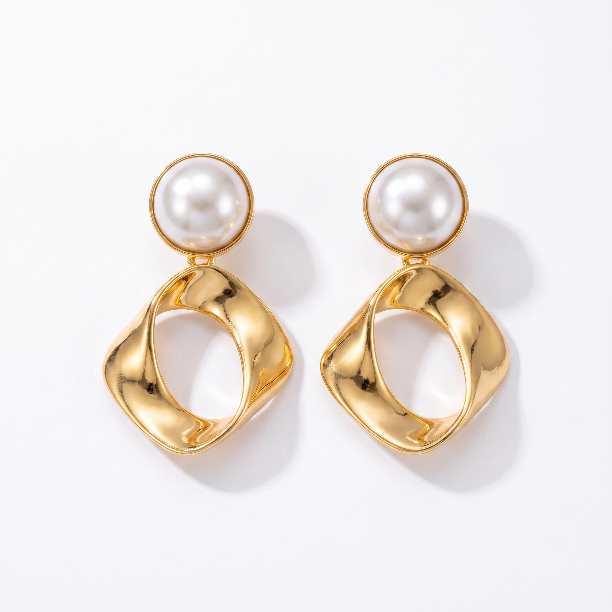 Siena Pearl Drop Earrings
